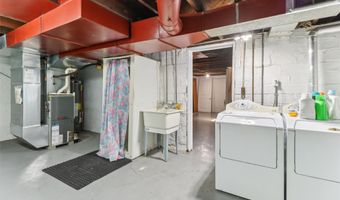4518 Kingman Blvd, Des Moines, IA 50311