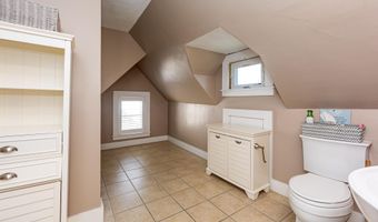 11 Roberts Ave, Bar Harbor, ME 04609