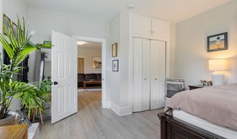 81 Main St, Raymond, NH 03077