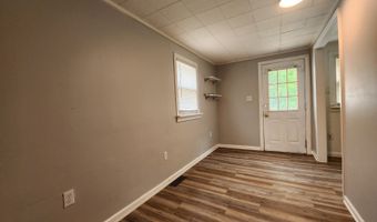 1902 E 38th St, Anderson, IN 46013