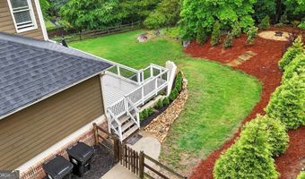 62 Applewood Ln, Acworth, GA 30101