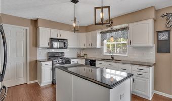 9107 Cherry Blossom Dr, Adams Twp., PA 16046
