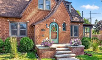 1036 W OKLAHOMA St, Appleton, WI 54914