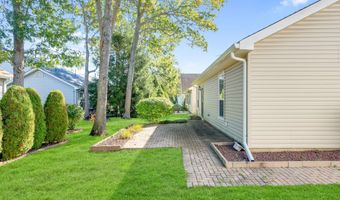 96 Sandpiper Dr, Bayville, NJ 08721