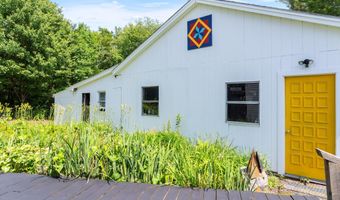 252 Meadowhill Rd, Manchester, ME 04351