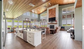 6792 Maine Rd, Anton, TX 79313