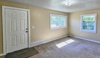 481 Birch Ave, Akron, CO 80720