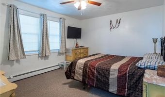 35 Boyd Ave, East Providence, RI 02914