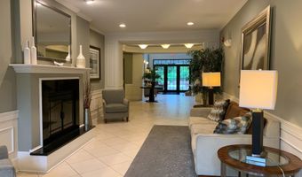 24701 BYRNE MEADOW Sq 200, Aldie, VA 20105
