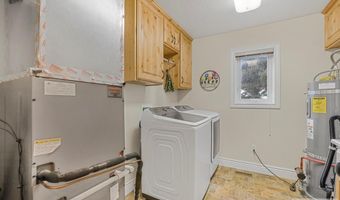 210 W Salmon Ave, Arco, ID 83213