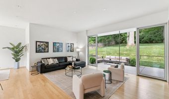 7405 HELMSDALE Rd, Bethesda, MD 20817