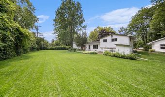 2923 Burlington Ct, Ann Arbor, MI 48105