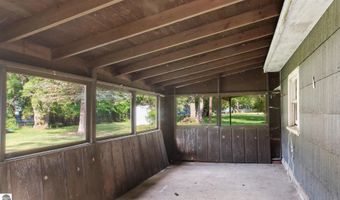 131 Moyer Ave, Alma, MI 48801