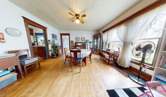 807 Wisconsin Ave SW, Huron, SD 57350