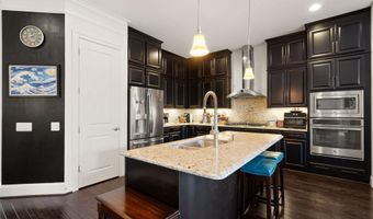 41699 BROOKEBOUROUGH Ct, Aldie, VA 20105