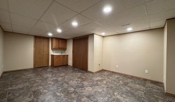 39491 Country Dr, Bath, SD 57427