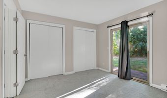 424 Emmett St APT K, Bristol, CT 06010