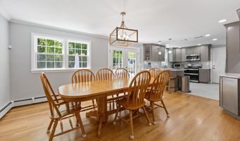 79 Strawberry Hill Rd, Bristol, CT 06010