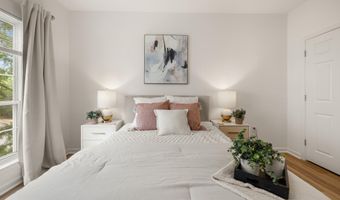4862 EISENHOWER Ave 273, Alexandria, VA 22304