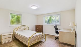 6049 AVON Dr, Bethesda, MD 20814