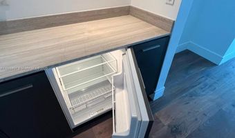 3250 NE 188 St 403, Aventura, FL 33180