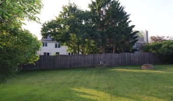 1900 Waverly Ln, Algonquin, IL 60102