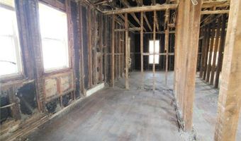 607 6th St NW, Austin, MN 55912