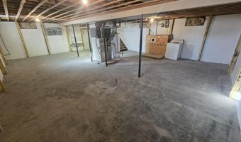 1902 High St, Beatrice, NE 68310