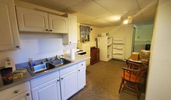 41 Dana Dr, Bangor, ME 04401