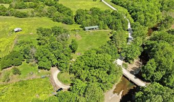 243 E 508th Rd, Aldrich, MO 65601
