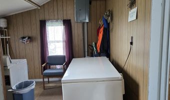 221 W 11th St, Bicknell, IN 47512