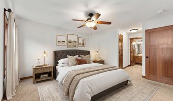 2544 Avery Ln, Altoona, WI 54720