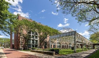 42 8th St 5525, Boston, MA 02129