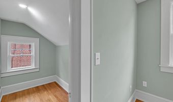 263 NE Oak Hill St, Abingdon, VA 24210