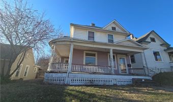 121 N 10th St, Atchison, KS 66002