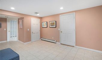 4 Stonecarry Way, East Greenwich, RI 02818