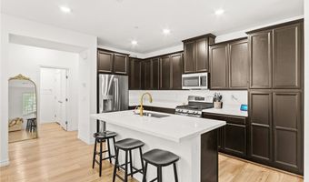 25 Barbara Ln 53, Las Vegas, NV 89183