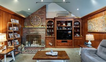 407 N TULPEHOCKEN Rd, Reading, PA 19601