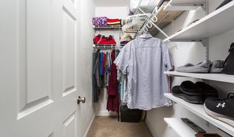 4 Candlelight Ln, Bellingham, MA 02019