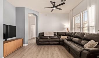 42424 N GAVILAN PEAK Pkwy 53206, Anthem, AZ 85086