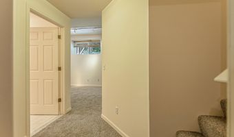 128 Ponds View Dr, Ann Arbor, MI 48103
