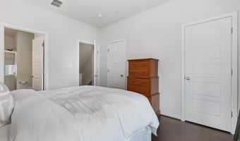 1924 CHAPMAN Ave 10, Rockville, MD 20852