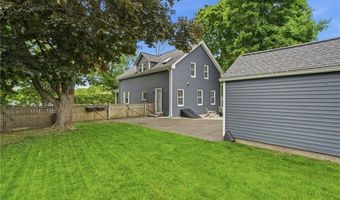 91 Sowams Rd, Barrington, RI 02806