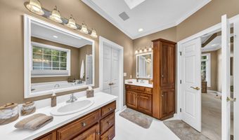 924 Woodcrest Way, Anderson, IN 46012
