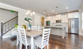 7875 Crownpoint Dr, Alpharetta, GA 30005