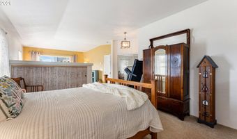 3868 GRANT Pl, Bandon, OR 97411