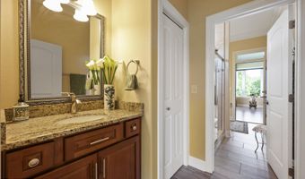 354 Shields Crossing Dr, Bean Station, TN 37708