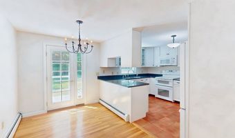 8 Clough St, Bow, NH 03304