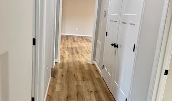 615 Oakleigh Ave, Appomattox, VA 24522