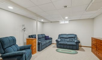 1505 S 14th St, Adel, IA 50003